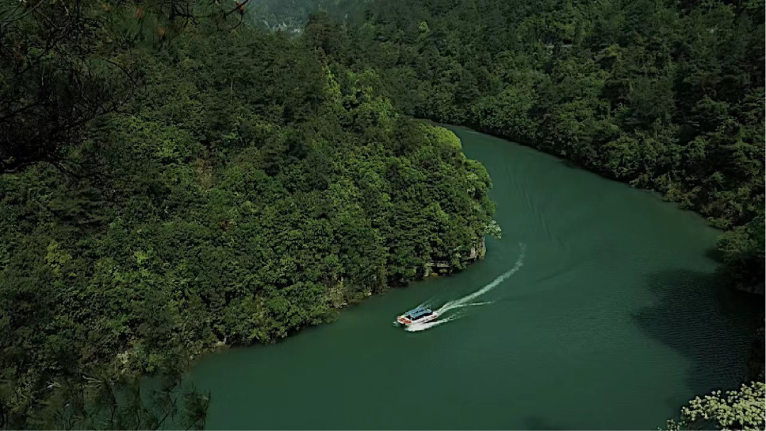 临安柳溪江:一江秋色江南岸,十里恍然忘人间