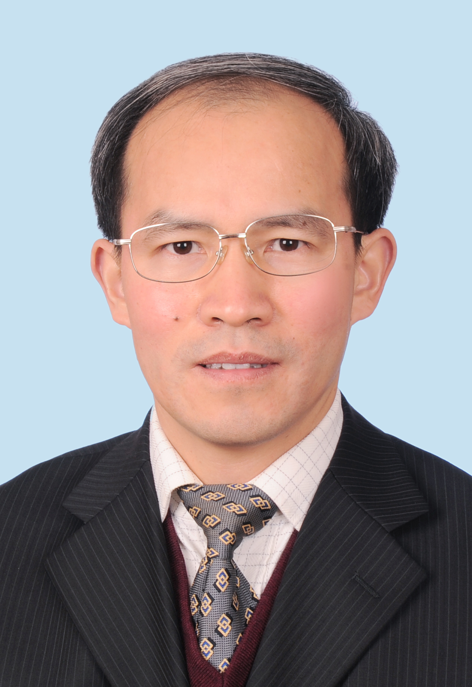 有话说 | 雷志术:加快区域内新能源汽车充电桩布局