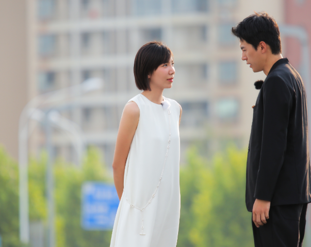 张婉婷发文否认宋宁峰因前妻齐溪改名,晒夫妻聊天记录,大秀恩爱