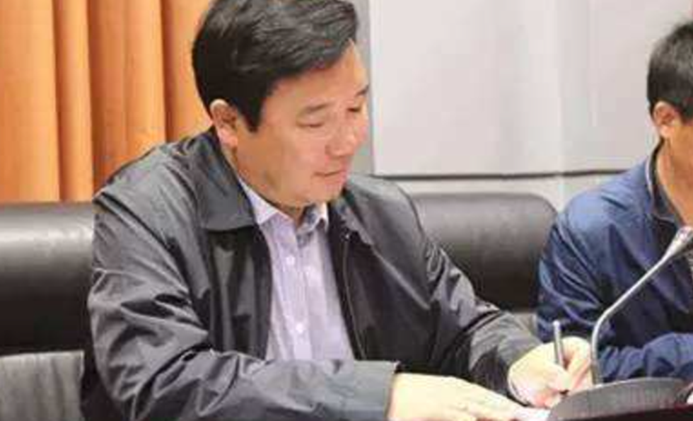 徐会良:打牌只赢不输,商人投其所好,将2万元鱼放池塘供其垂钓