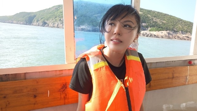 女星刘乐妍怒斥李立群是双面人,李立群发文"一个中国"表立场