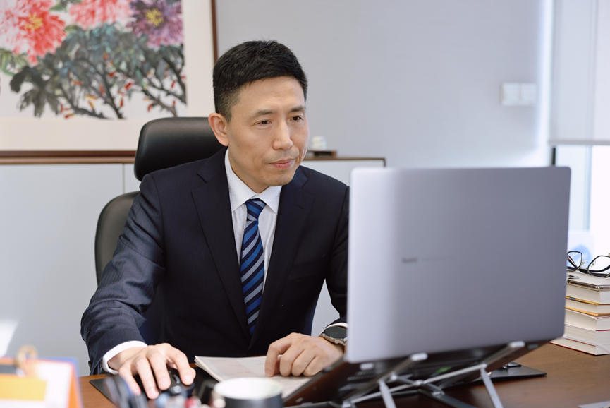 南华期货首席经济学家朱斌出任中国首席经济学家论坛理事