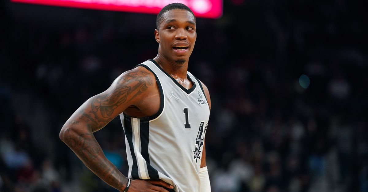 场均12分,朗尼·沃克进步巨大,给他3年3000万美元的合同值吗?