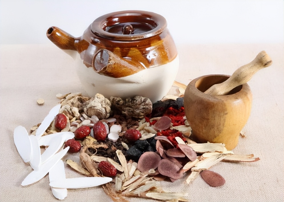 乙肝转成肝硬化,源头软肝缩脾汤助其重返健康