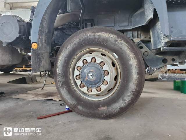 这台德国曼f2000大件牵引车,还在存活,实拍再带你领略它的魅力