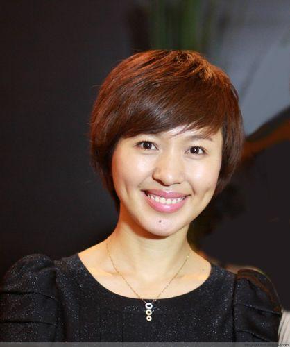 上个月,央视刚刚公布了最新的主持人名单.