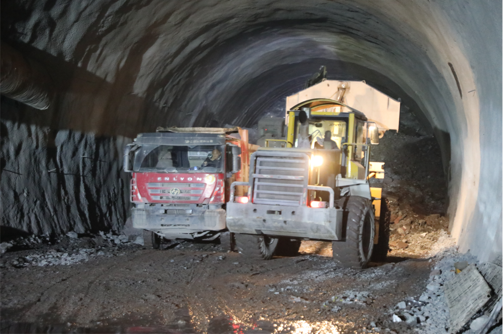 仁沐新高速五指山隧道有望明年6月贯通