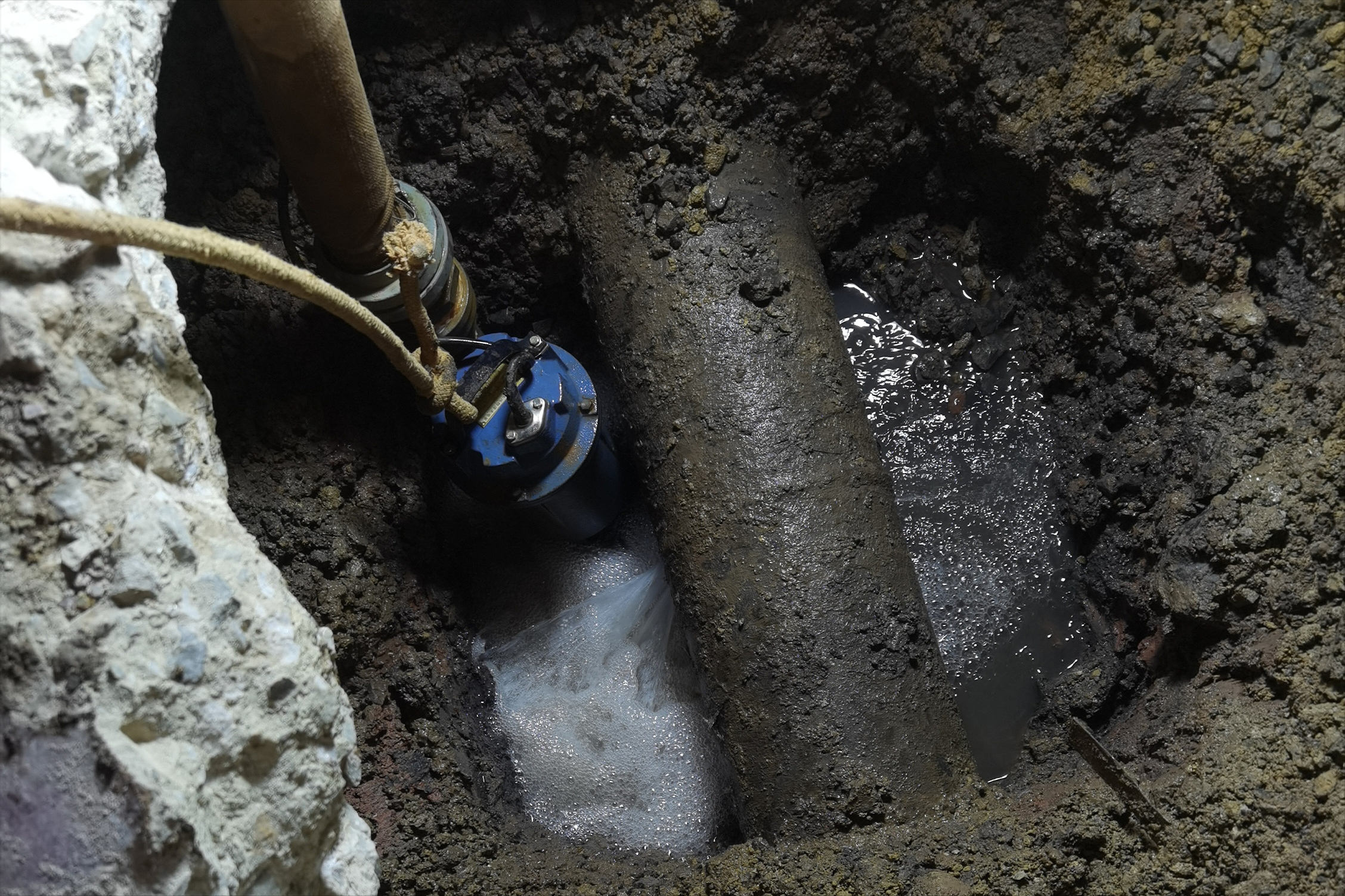 南宁横县新威林板业厂区水管漏水检测维修案例