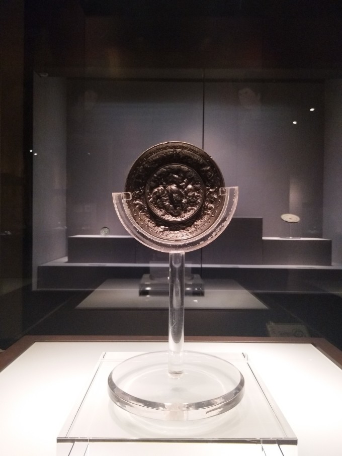 玉器,青花,铜镜等分类展览天津博物馆的五层展览,每一类别都令人称赞.