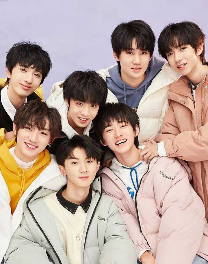 预祝时代少年团tnt出道一周年线上演唱会成功!