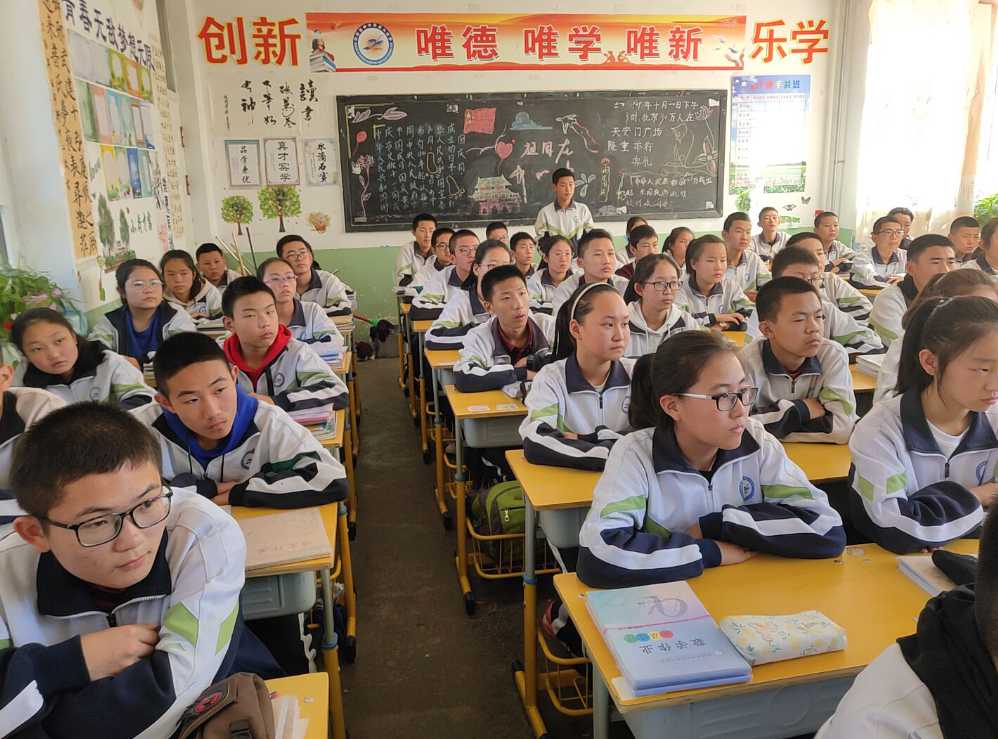 "学霸"家庭会有什么特征?班主任说出实话,答案跟想的有点不同