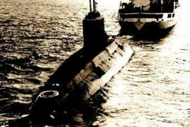 中国核潜艇事故2003图片