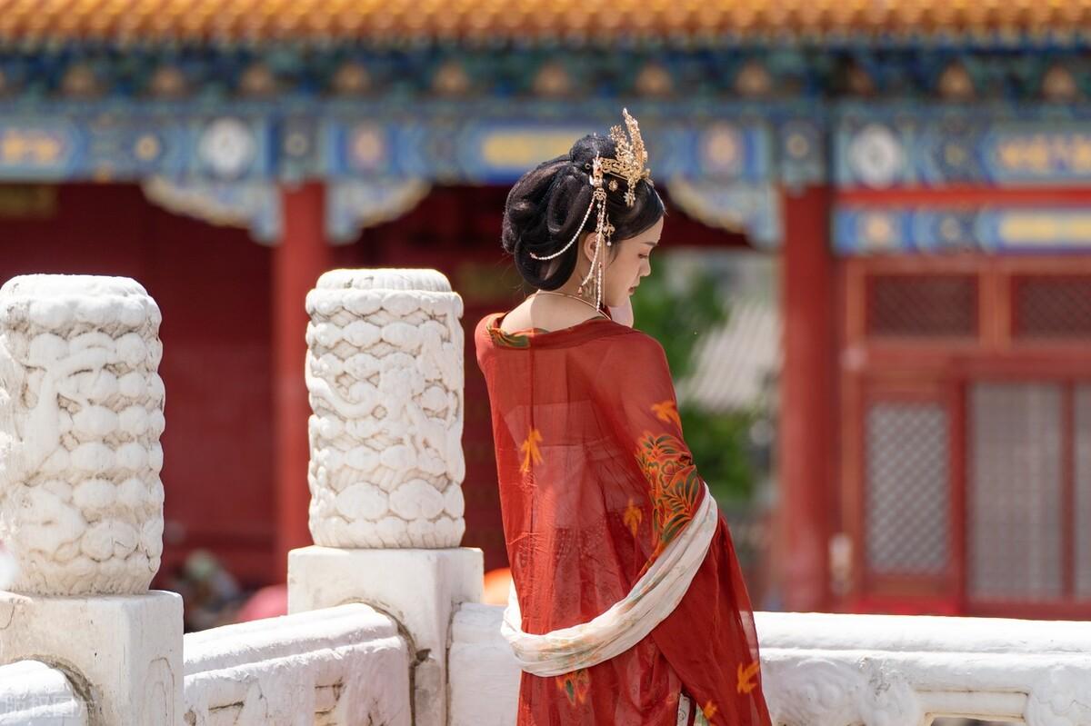 揭秘!五大绝代皇后排名,倾国倾城的美貌令人陶醉!