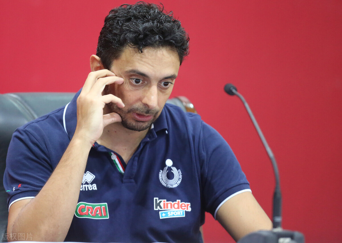 意大利主帅的一句话点醒了中国女排,郎平或要重新思考奥运阵容