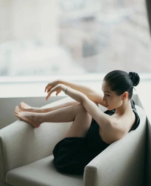 王子文:娱乐圈单亲妈妈的奋斗与爱情传奇