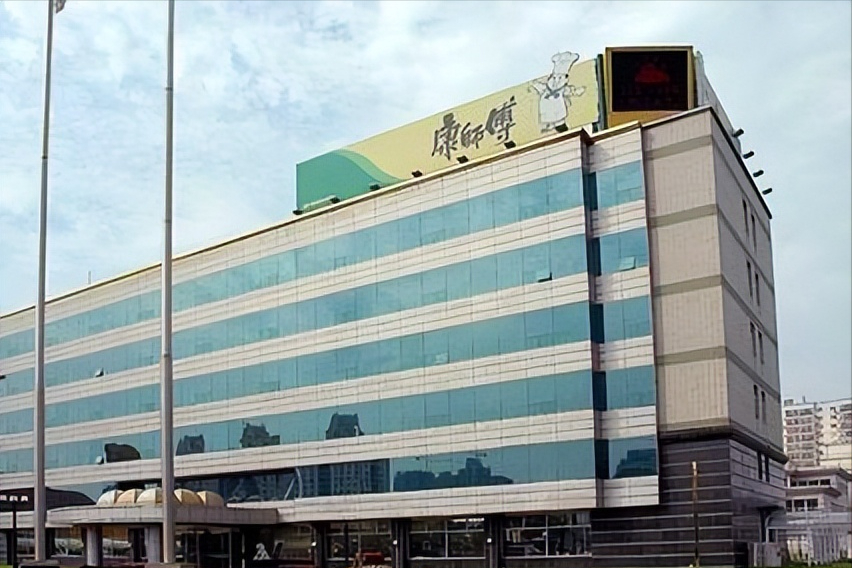 康师傅创始人魏应州,靠方便面发家,一年狂赚162亿逆袭中国面王