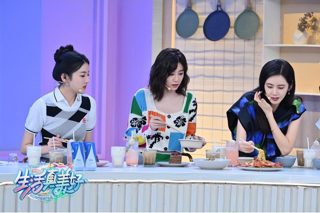 纤模社携手湖北卫视《生活真美好》与贾静雯,秋瓷炫见证精致生活