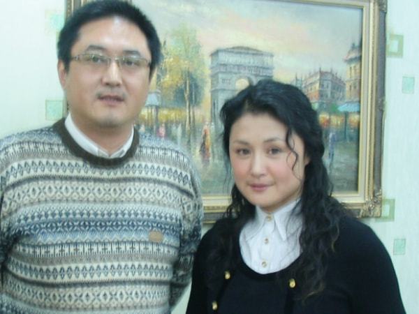 张学松悼念于月仙,晒美照称其为女神,挽救"好丈夫"形象