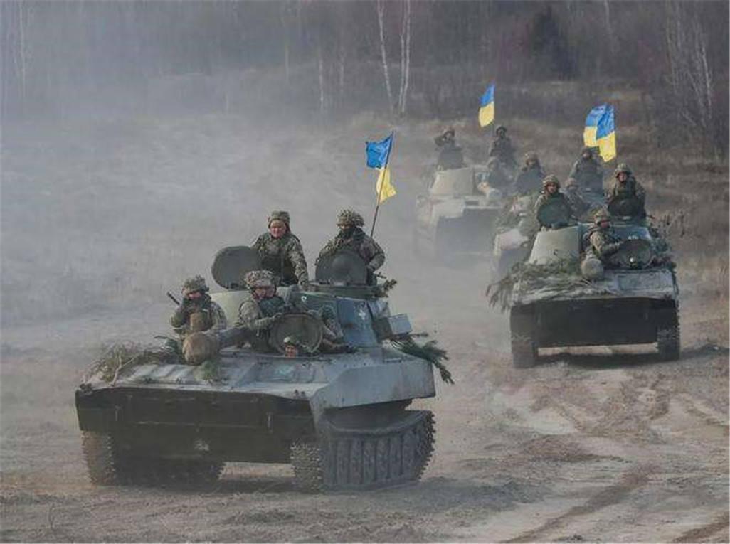 泽连斯基承认了!乌11个旅270次攻击,西方15国大军一线攻打俄军