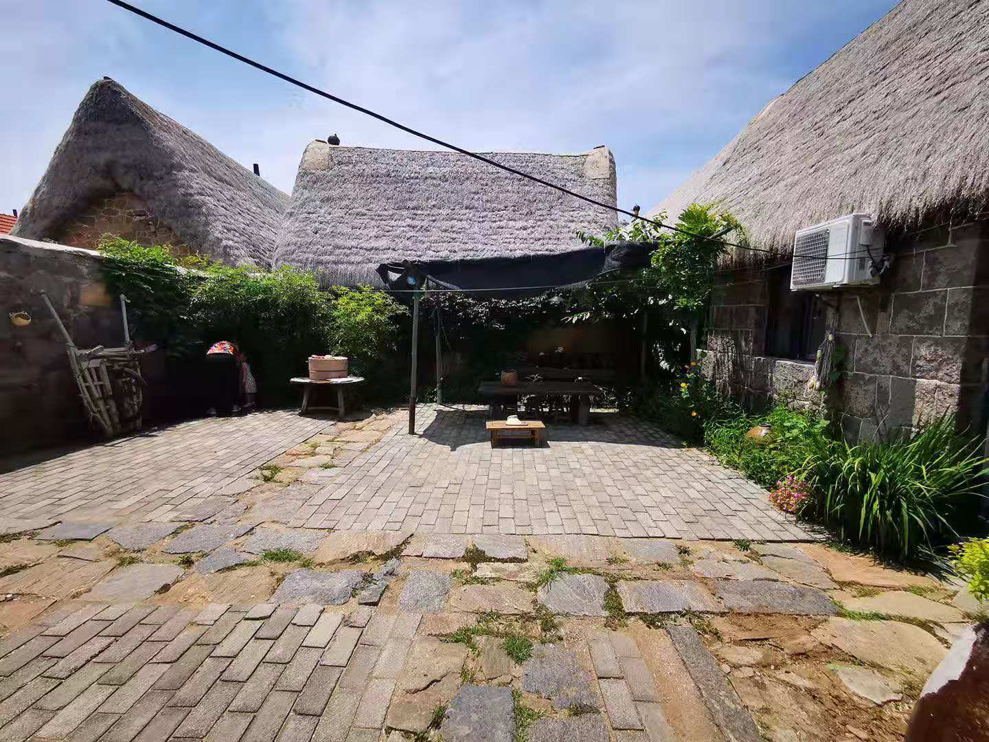 「鯃鑨人家.海草房民宿」东楮岛海草房渔家院