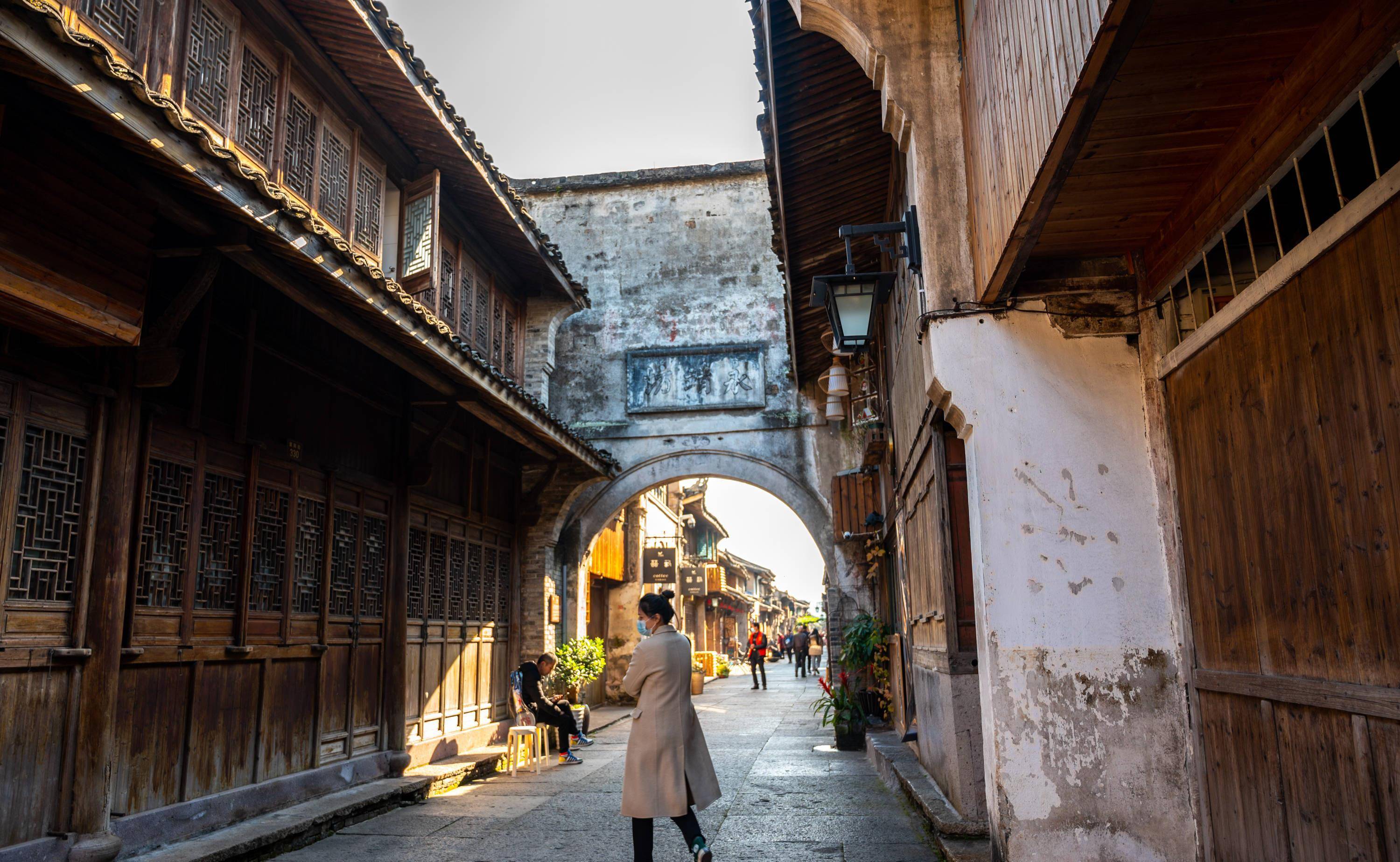 临海这条街让你仿佛置身童年