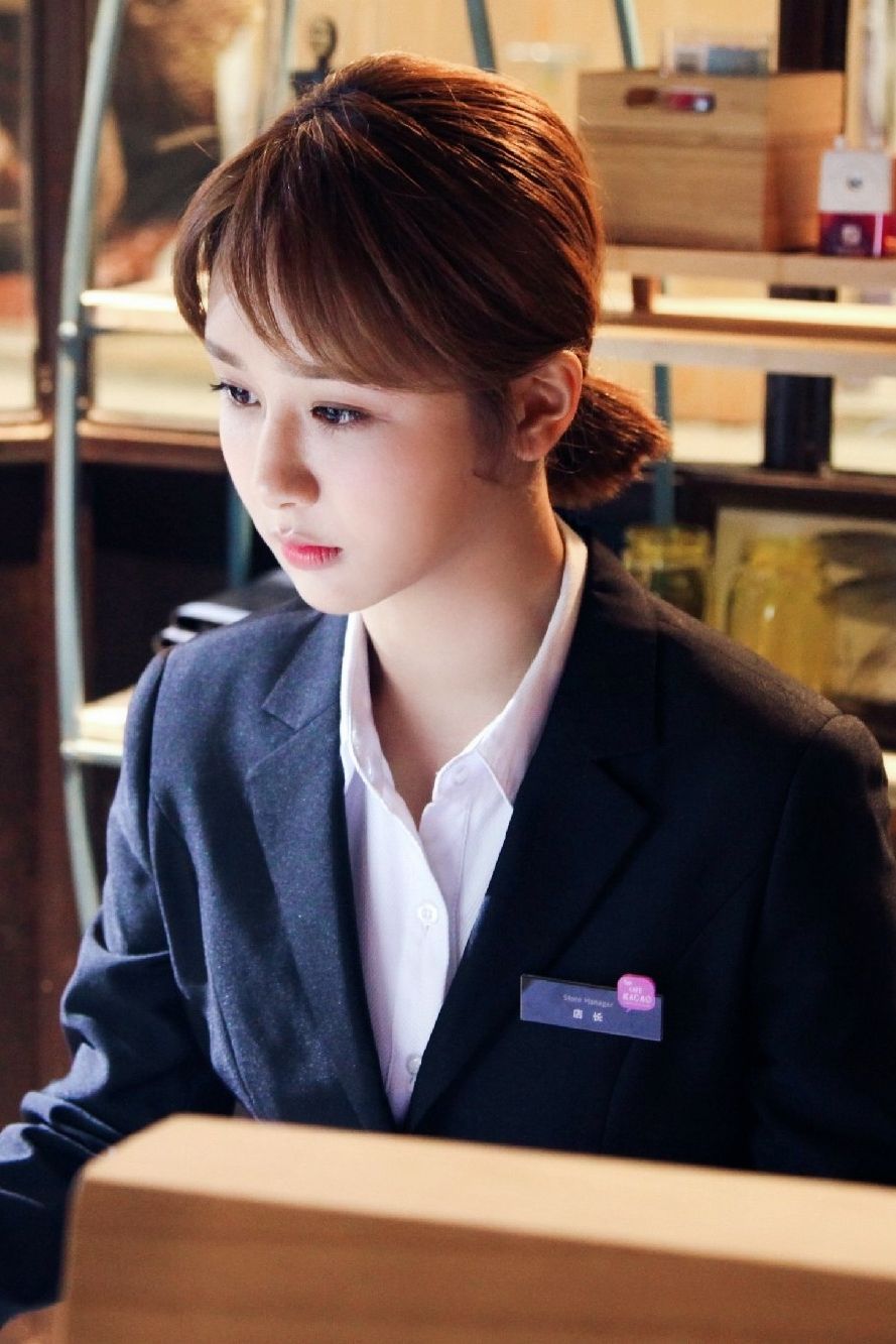 播放电视剧职场女性(职场女人电视剧有哪些)