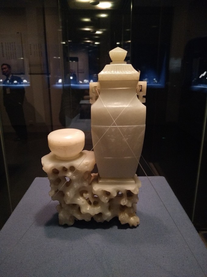 玉器,青花,铜镜等分类展览天津博物馆的五层展览,每一类别都令人称赞.