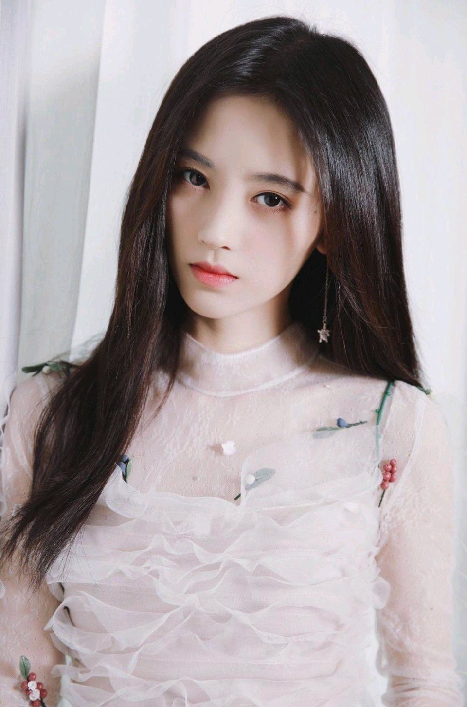 鞠婧祎的脸放在韩国会是门面吗?