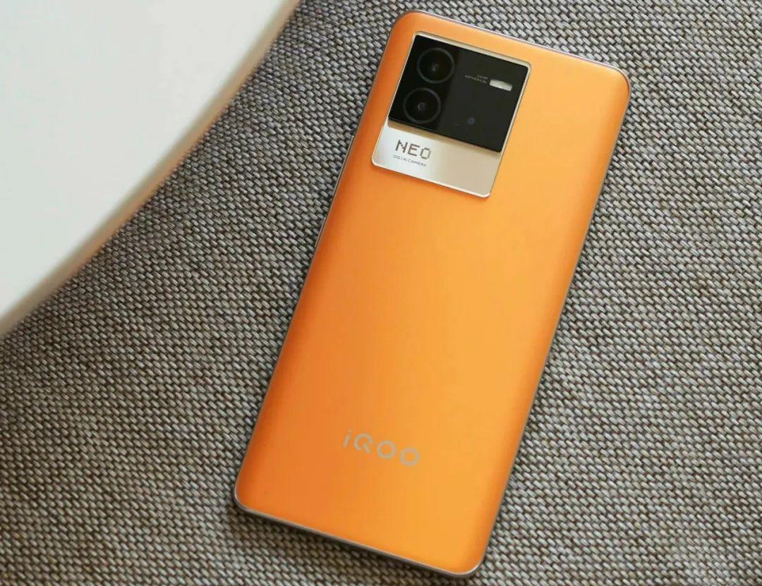 拥有天玑9000 处理器和120w快充,iqoo neo7本月发布