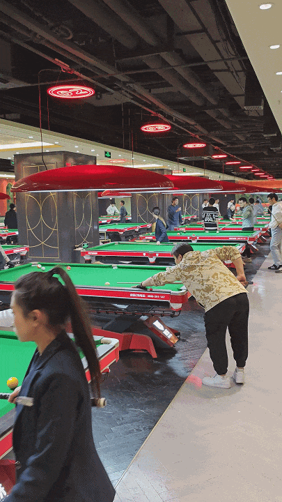 初见独牙,一眼定情15年的光阴,夜时尚已经成为湖北台球俱乐部的典范和