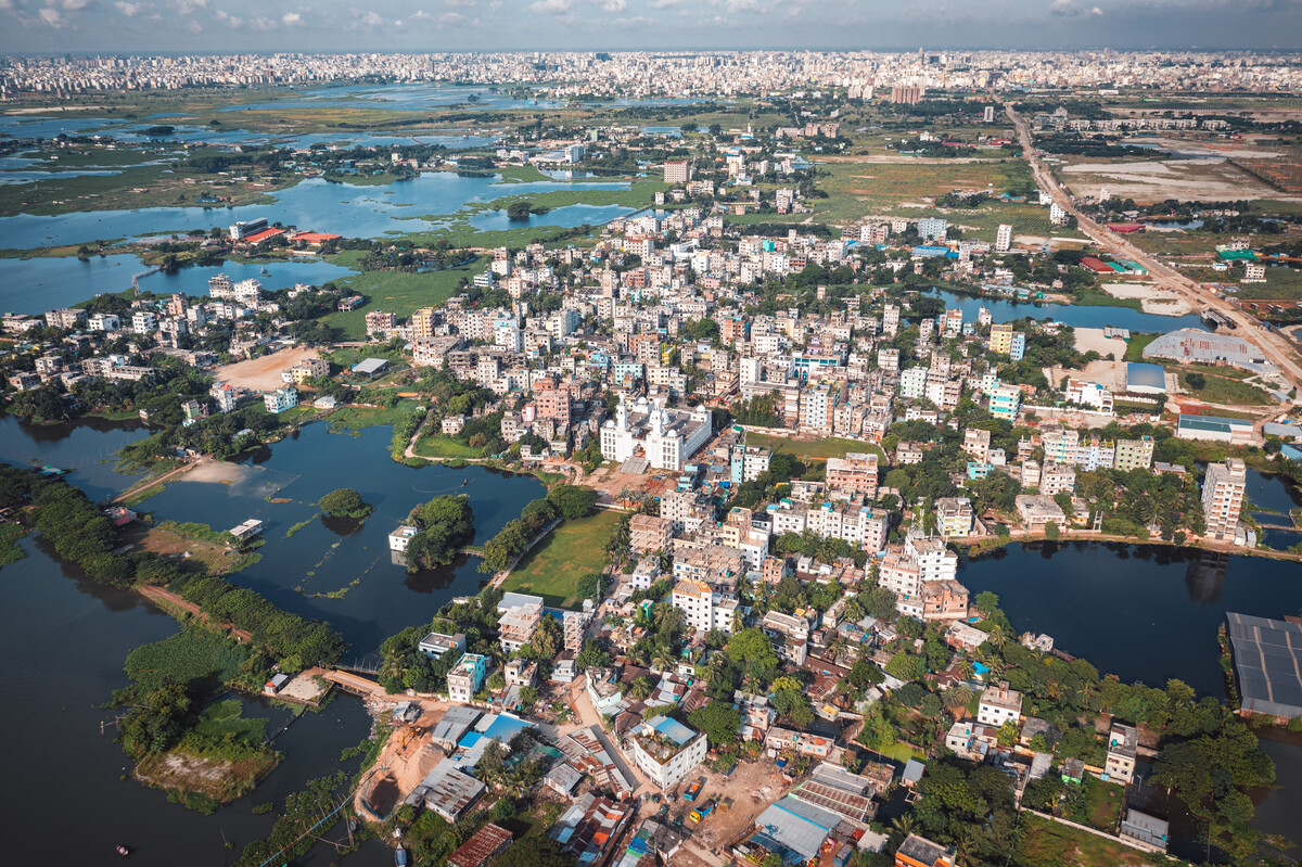 孟加拉有多拥挤?国土面积14.7万平方公里,人口密度是我国的8倍