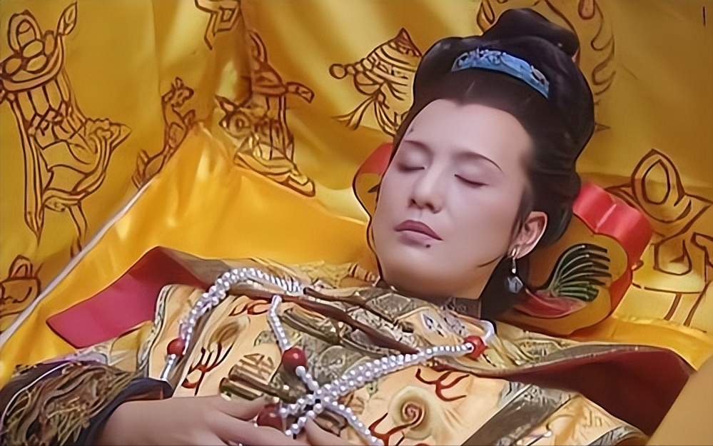 历史上真实的容妃:十年生六胎,女儿穿龙袍下葬,晚年出宫养老!