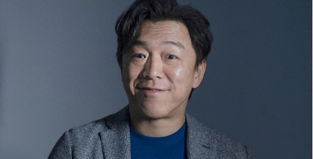 回顾影帝黄渤情商特别高深受圈内女明星的尊重与喜爱