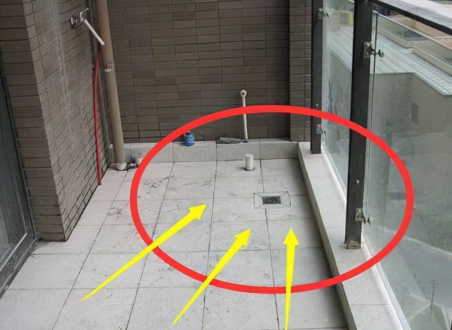 装修时脑子一热,阳台只封了一半,没想到一下拥有了绝美双阳台!