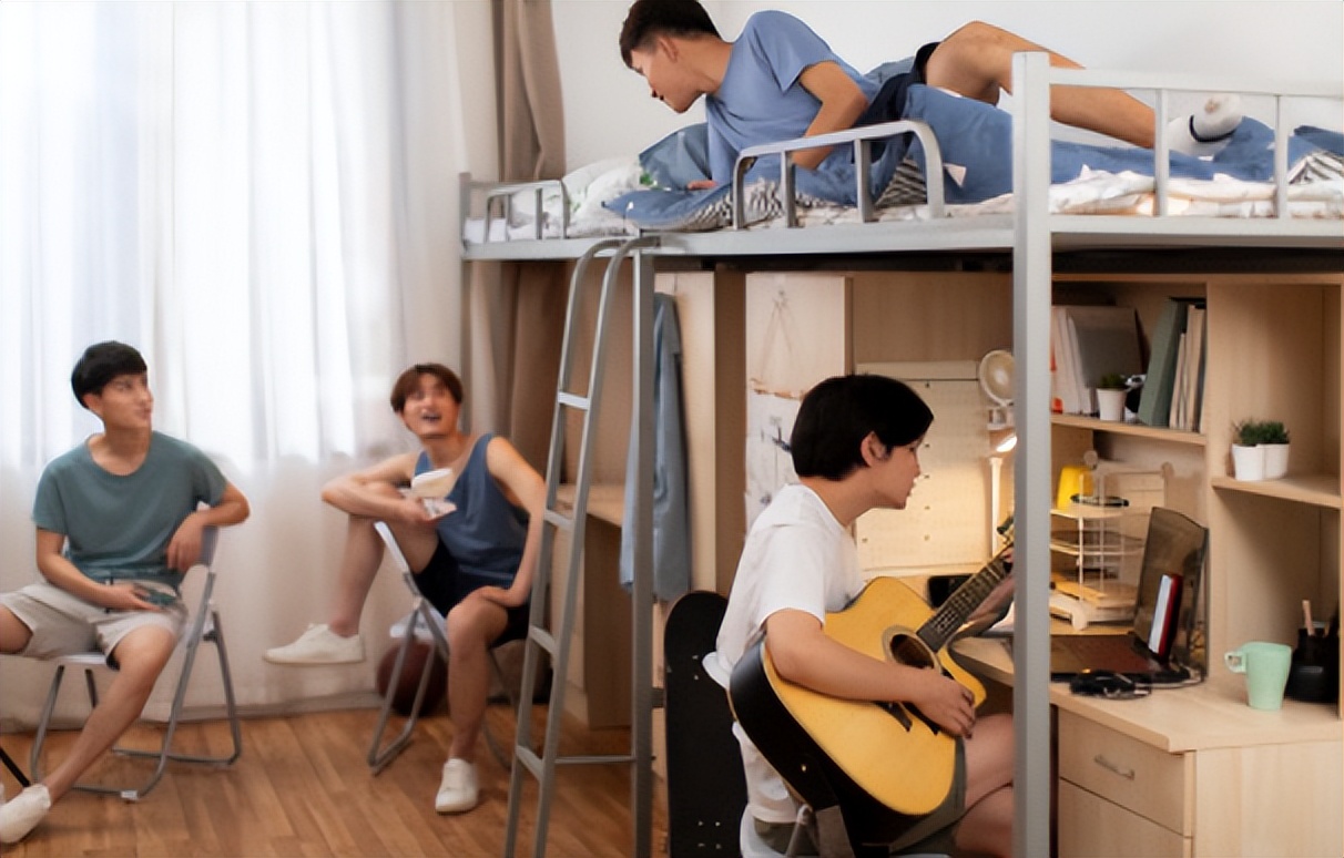 不患寡而患不均!复旦博士晒寝室照,再看留学生宿舍让人深感不公