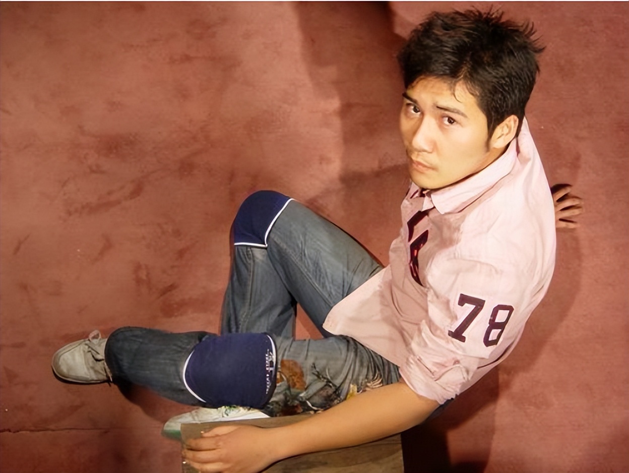 80年代走红的男星张世会:妻子是初恋,儿子如今是知名演员张隽溢