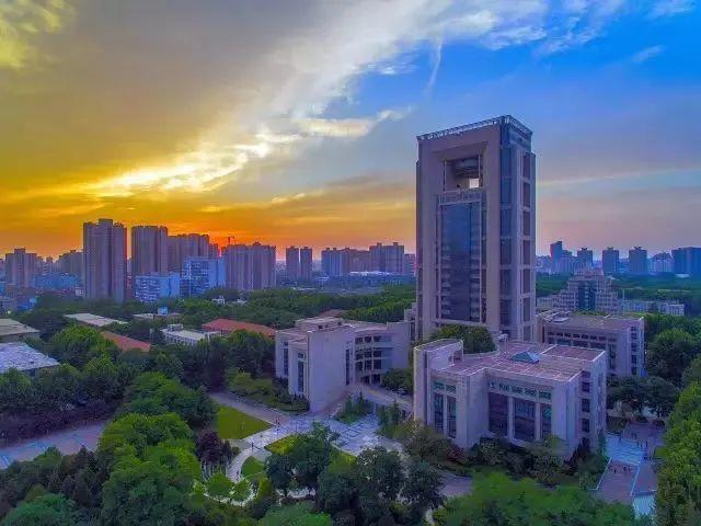 西安交大取消四六级学位证挂钩,校方已证实,大学生:终于等到了