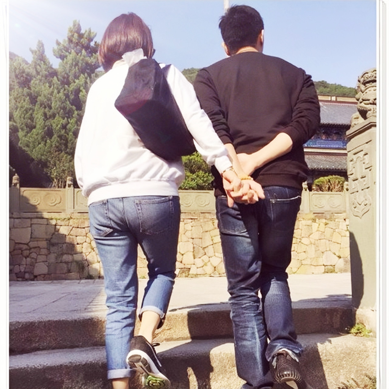 回顾:顶撞向华胜,曾被成龙封杀,张智霖却爱了她29年