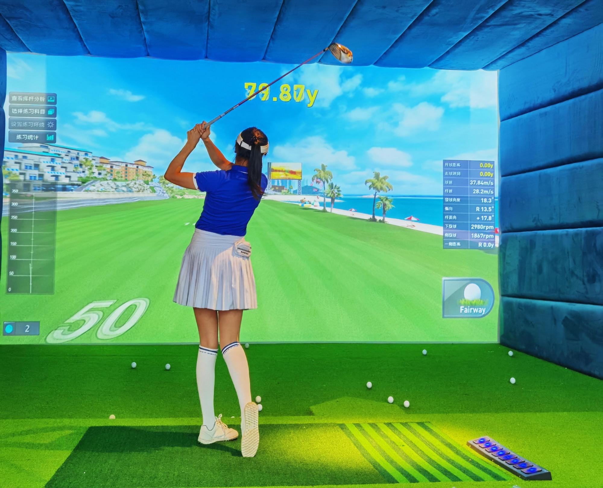 高尔夫模拟器怎么选?首选智体高尔夫模拟器