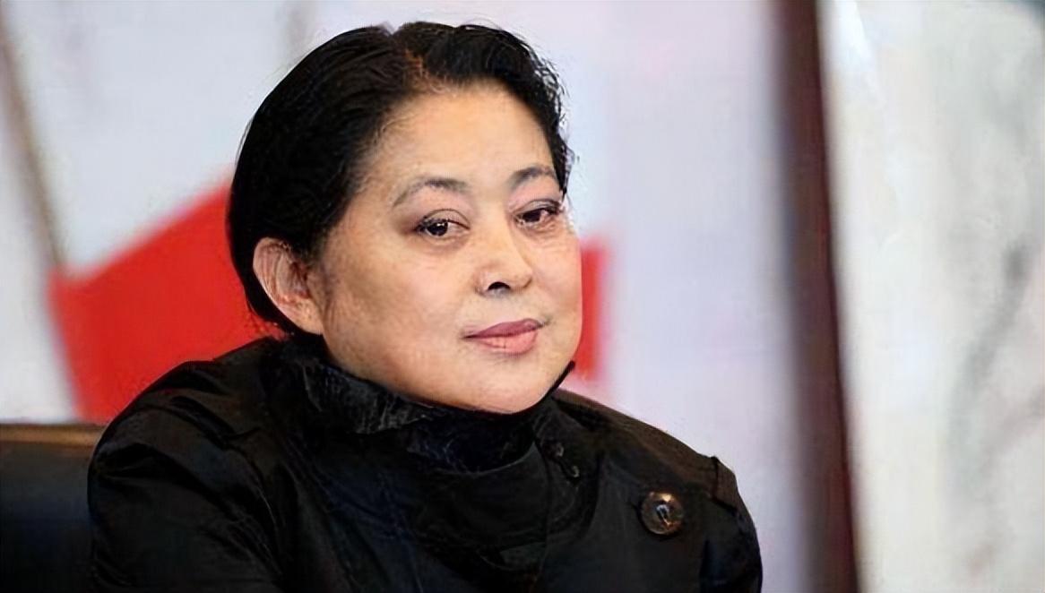 年轻时美的惊为天人然而花期却很短这7位明星颜值坍塌有点快