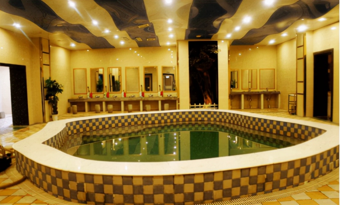 "洗浴中心"为何人变少了?这些原因让顾客不再去,你还会去吗?