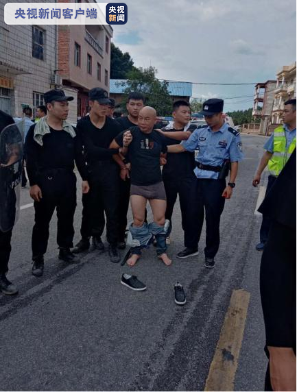 推荐|江西警方通报：犯罪嫌疑人曾春亮被依法执行逮捕，现场签字画面曝光