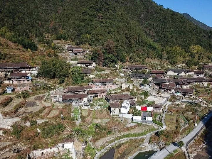 探村丽水庆元|白柘洋村,红色文化浓郁,古朴山居静美