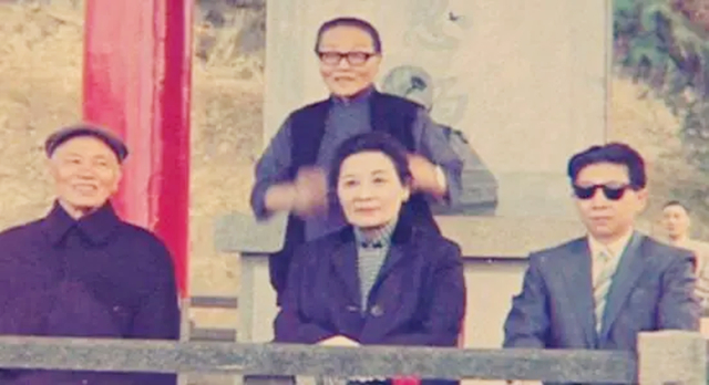 孔德基,是宋氏三姐妹唯一的孙辈后人,母亲是好莱坞女明星