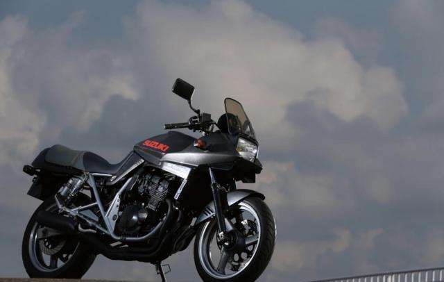 四缸水冷250cc街跑,铃木katana-250摩托车,山路动力水平越级