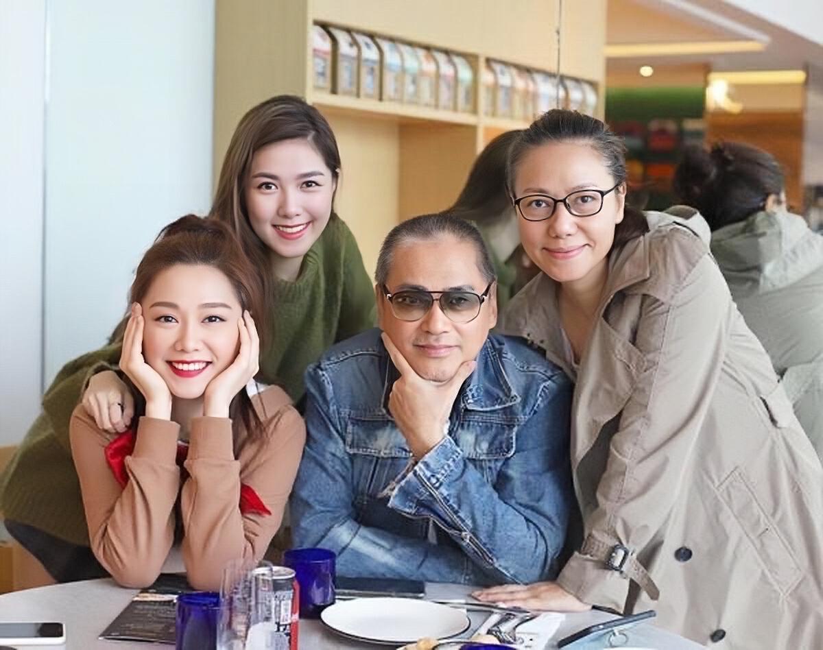 汤洛雯妹妹颜值高!到泰国旅游晒丰满好身材,网友:快去港姐选美