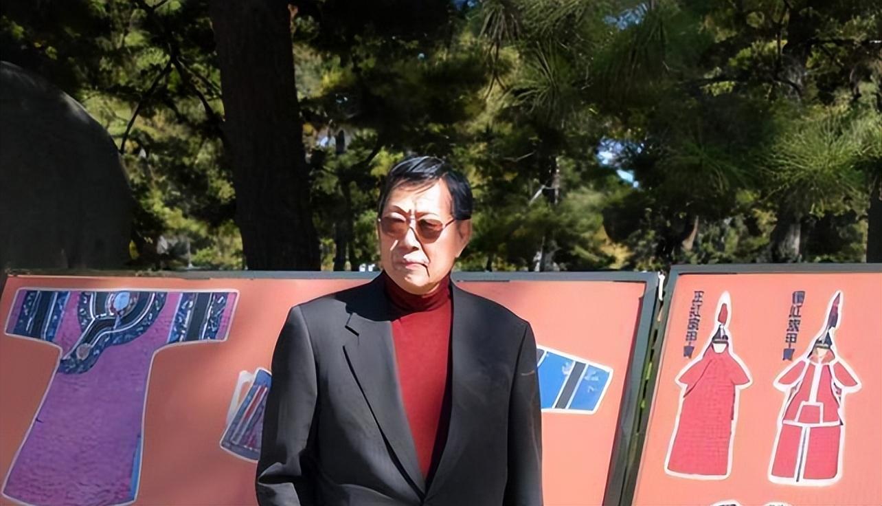 傅履仁:清贵族后代,却是美国首位华裔将军,坚持将恩人葬在北大