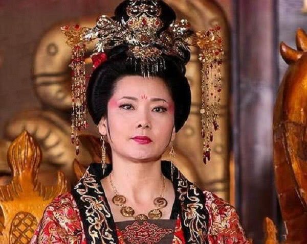 韦后高估自己的实力,没想到结局凄惨,她被李隆基所杀!
