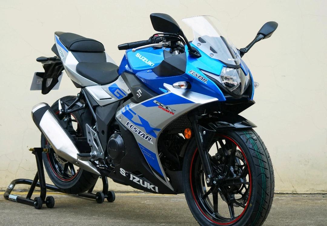 豪爵铃木gsx250降价5000售价2.1w,国产单缸250cc仿赛有活路吗?