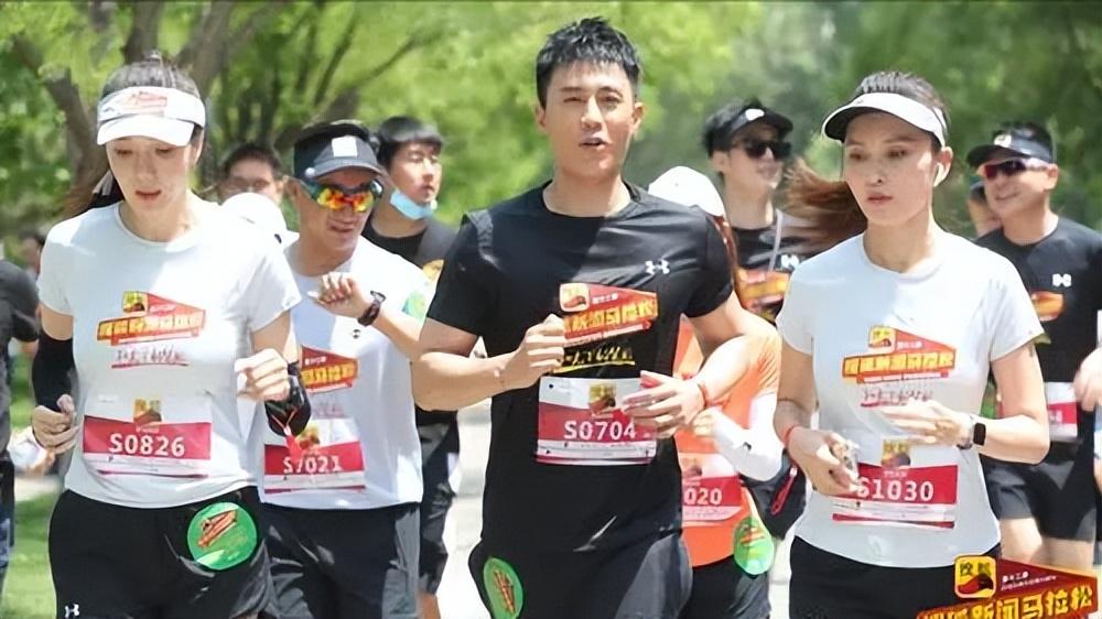 盘点5位从不捐款的明星,台前爱国捞金说大话,台后"一毛不拔"